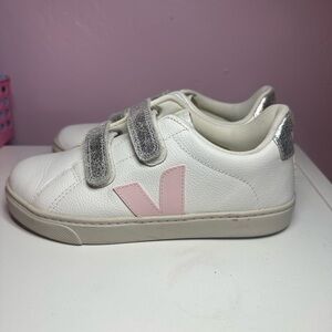 Veja Kids Sneakers in White, Pink, and Silver